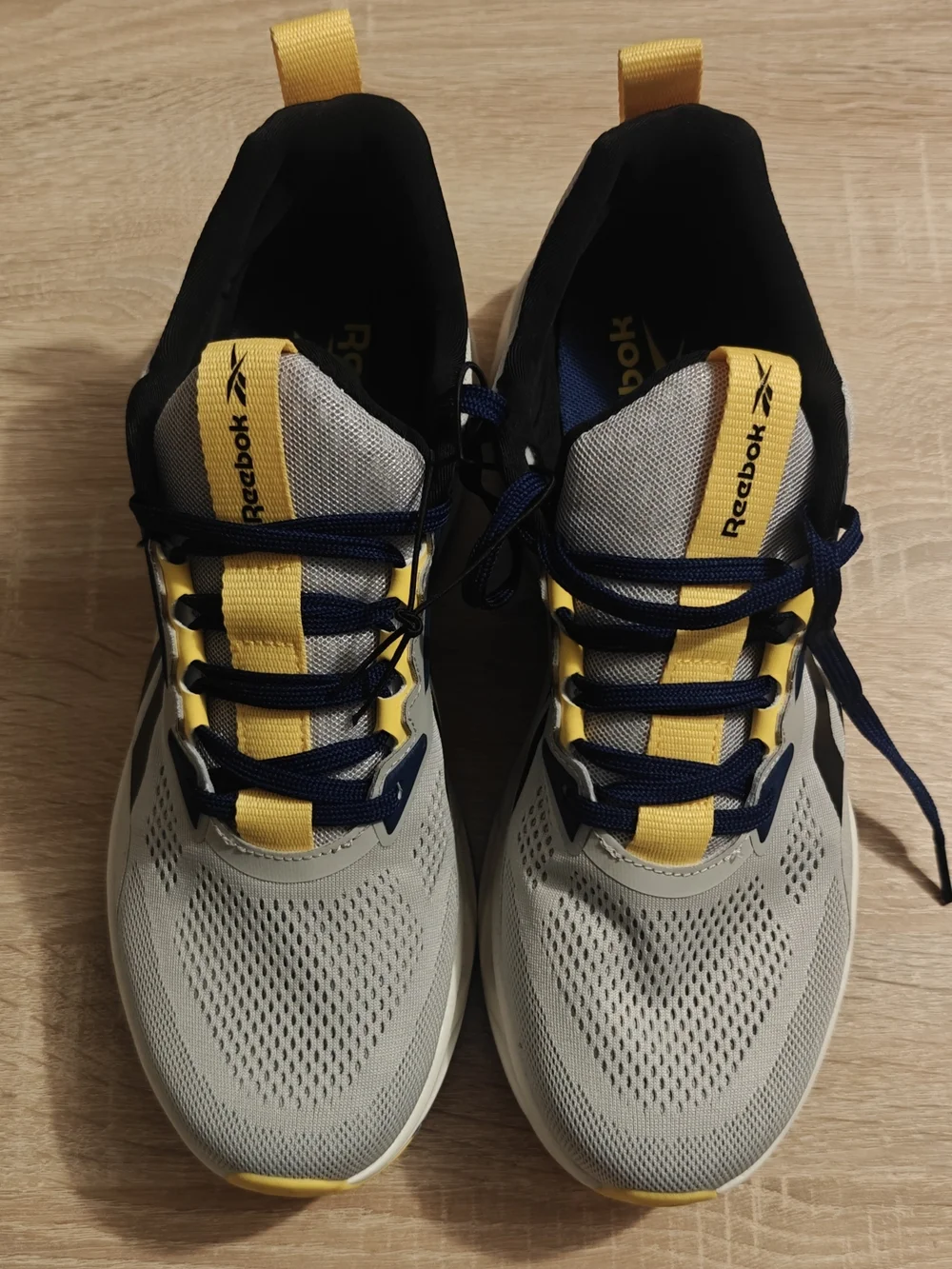 Reebok Men's White, Navy & Yellow Performance Sneakers